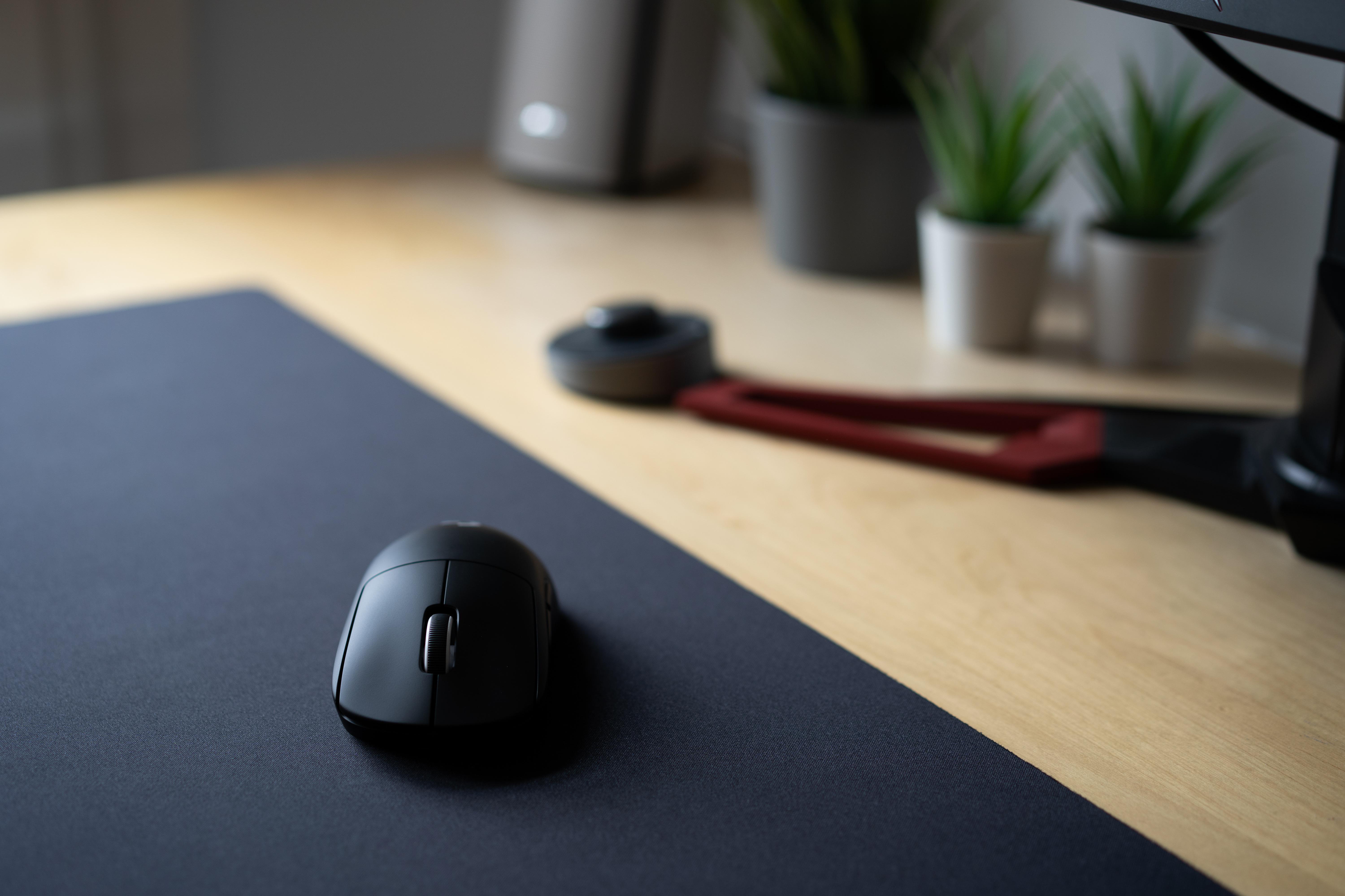 New Touch mouse underside with features